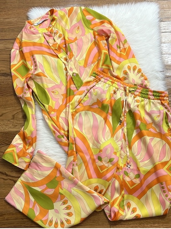 Zara Pants - Zara Vibrant Abstract 70's Pink Orange Yellow Green Printed Set